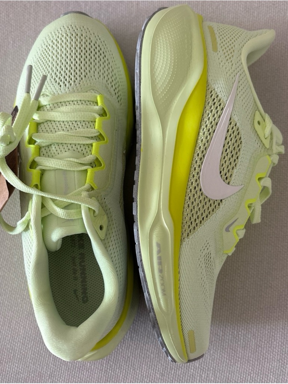 Nike Air Zoom Pegasus 41 Volt Limelight Size 7W